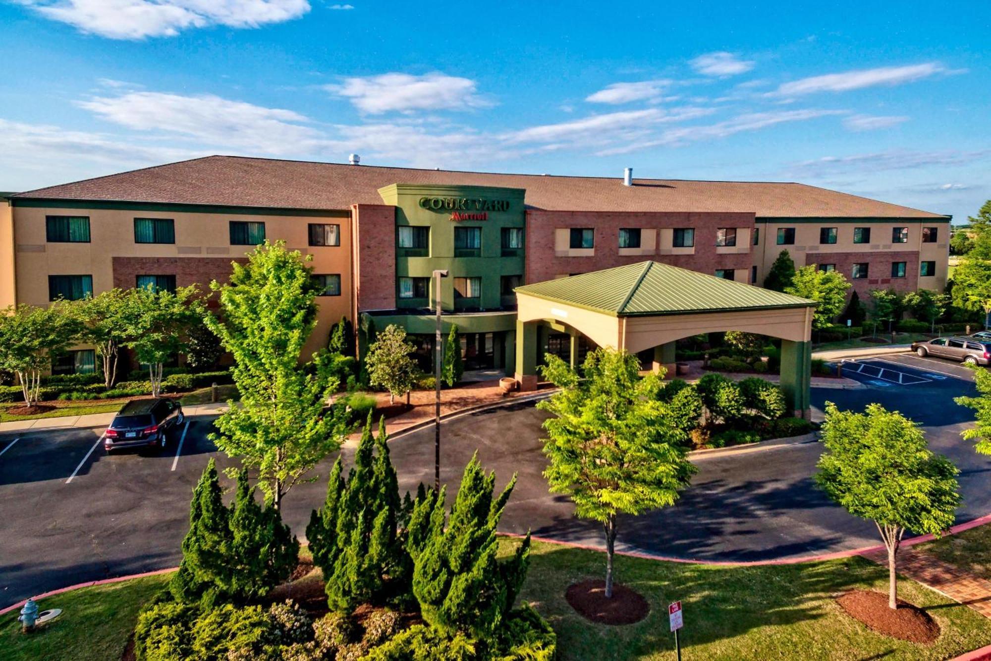 Отель Courtyard By Marriott Memphis Саутавен Экстерьер фото